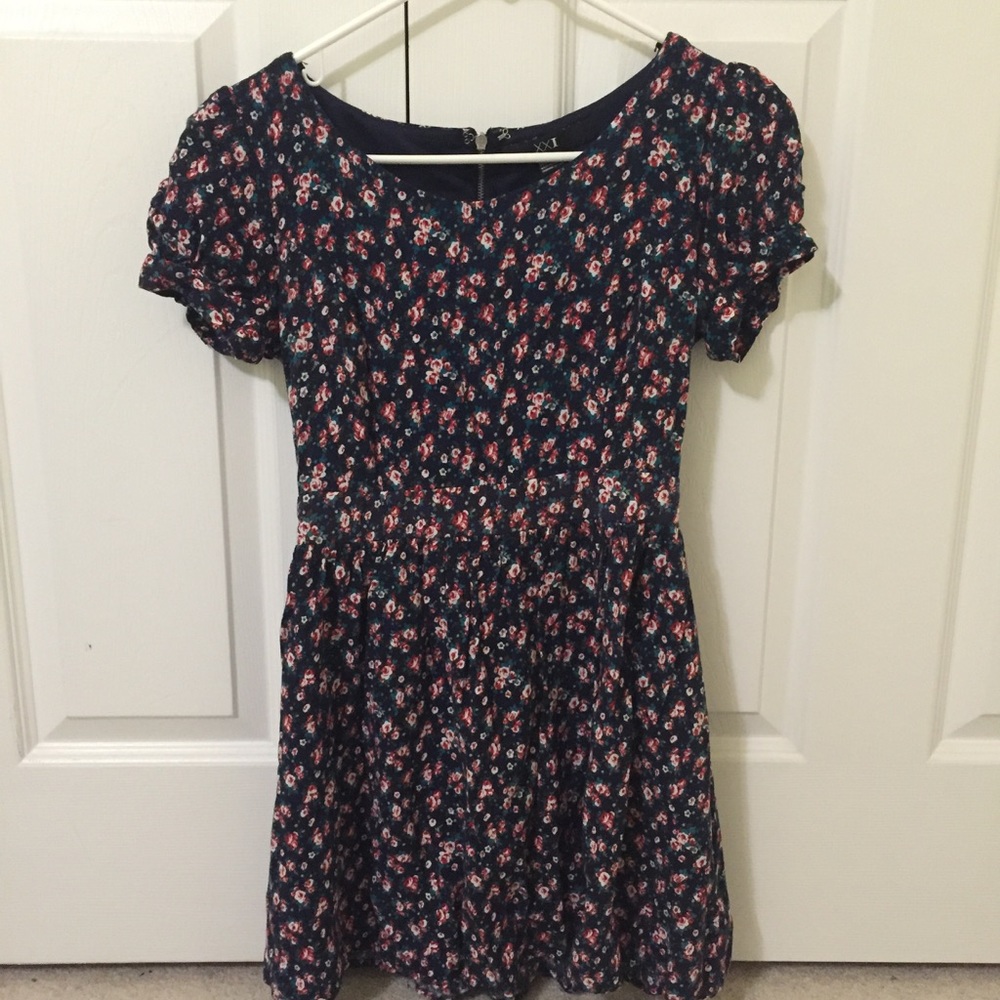 Floral Forever 21 dress, SMALL